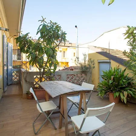 Attico - Terrazza Privata Tra I Navigli Apartamento